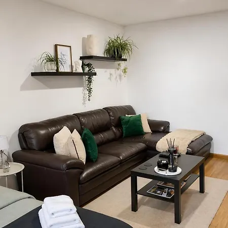 Homestay Premium Em Casa Moderna - Conforto & Design