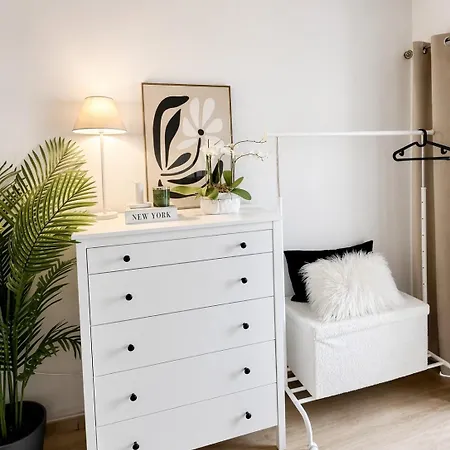 Premium Em Casa Moderna - Conforto & Design Homestay